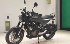 HUSQVARNA SVARTPILEN 125