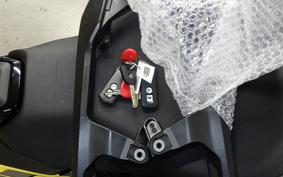 HONDA X-ADV 750 2025 RH21