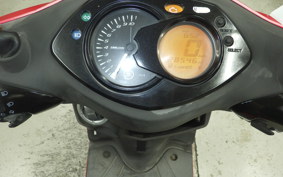 YAMAHA CYGNUS 125 XSR 2 2001 SE44J