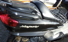 YAMAHA MAJESTY 250 C SG03J