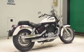 HONDA SHADOW 1100 CLASSIC 1996 SC32