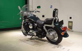 KAWASAKI VULCAN 1500 CLASSIC 2004 VNT50J