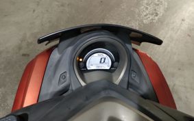 YAMAHA N-MAX 125 SE86J