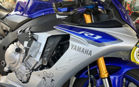 YAMAHA YZF-R1 2016 RN32