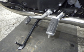 TRIUMPH BONNEVILLE T100 2023