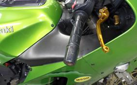 KAWASAKI ZX 1200 NINJA R 2004 ZXT20A