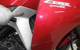 HONDA CBR250R GEN 3 MC41