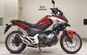 HONDA NC750X D 2017 RC90