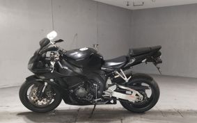 HONDA CBR1000RR 2006 SC57