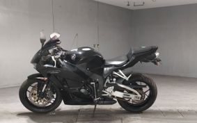 HONDA CBR600RR 2015 PC40