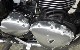 TRIUMPH BONNEVILLE 2007
