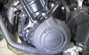TRIUMPH STREET TRIPLE R 2014