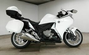 HONDA VFR1200F DCT 2011 SC63