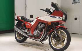 HONDA CB900F 2025 SC01