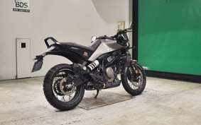 HUSQVARNA SVARTPILEN 401 2024