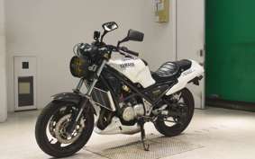 YAMAHA R1-Z 2002 3XC
