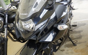 SUZUKI GSX250 R 2025
