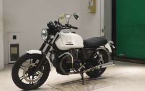 MOTO GUZZI V7 STONE 2013