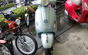 VESPA LX125