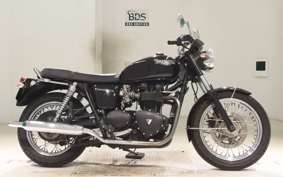 TRIUMPH BONNEVILLE 2004