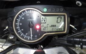 SUZUKI GSR750 2011