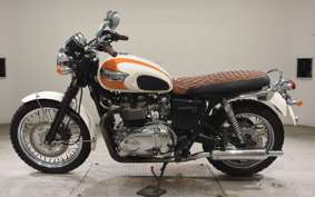 TRIUMPH BONNEVILLE T100 2005