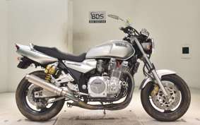 YAMAHA XJR1300 2000 RP01J