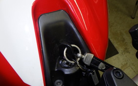 DUCATI M1200 S 2015