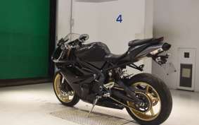 TRIUMPH DAYTONA 675 2013