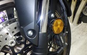 HONDA CB650R E-Clutch 2025 RH17