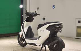 HONDA EM1 e: 2001 EF16