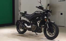 HUSQVARNA SVARTPILEN 401 2021