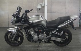 YAMAHA FZS1000 FAZER 2004 RN06