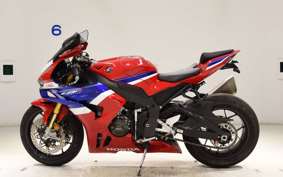 HONDA CBR1000RR RSP 2024 SC82