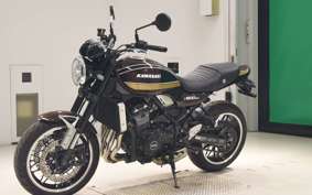 KAWASAKI Z900RS 2025 ZR900K