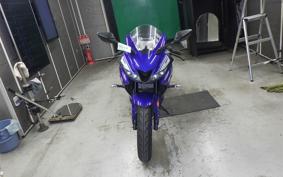 YAMAHA YZF-R15 2013