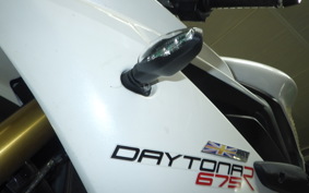 TRIUMPH DAYTONA 675 R 2015