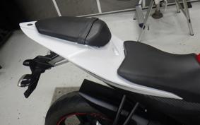 YAMAHA YZF-R15 2014