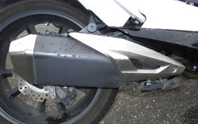 HONDA NM4 VULTUS -01 2016 RC82
