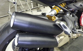 DUCATI M1200 S 2015