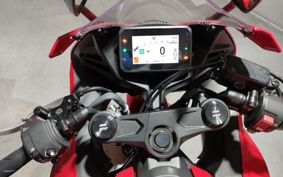 HONDA CBR650R E-Clutch 2026 RH17