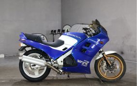 HONDA VFR750F 1988 RC24