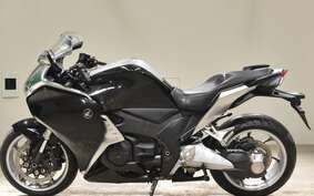 HONDA VFR1200F DCT 2011 SC63