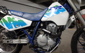 SUZUKI DR250 S SJ44A