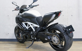 DUCATI DIAVEL 2012 G102J