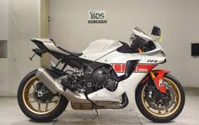 YAMAHA YZF-R1 2022 RN65J