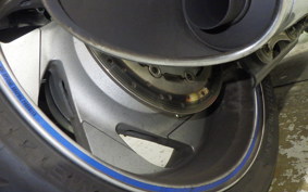SUZUKI BOULEVARD M109R 2011