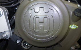 HUSQVARNA SVARTPILEN 401 2020