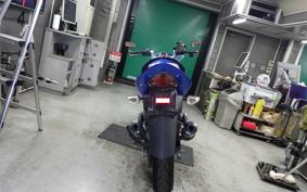 SUZUKI GSR250