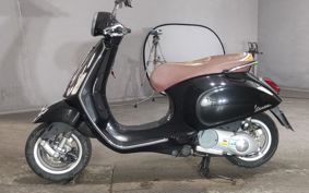 VESPA PRIMA BEIGE RA125 M8110